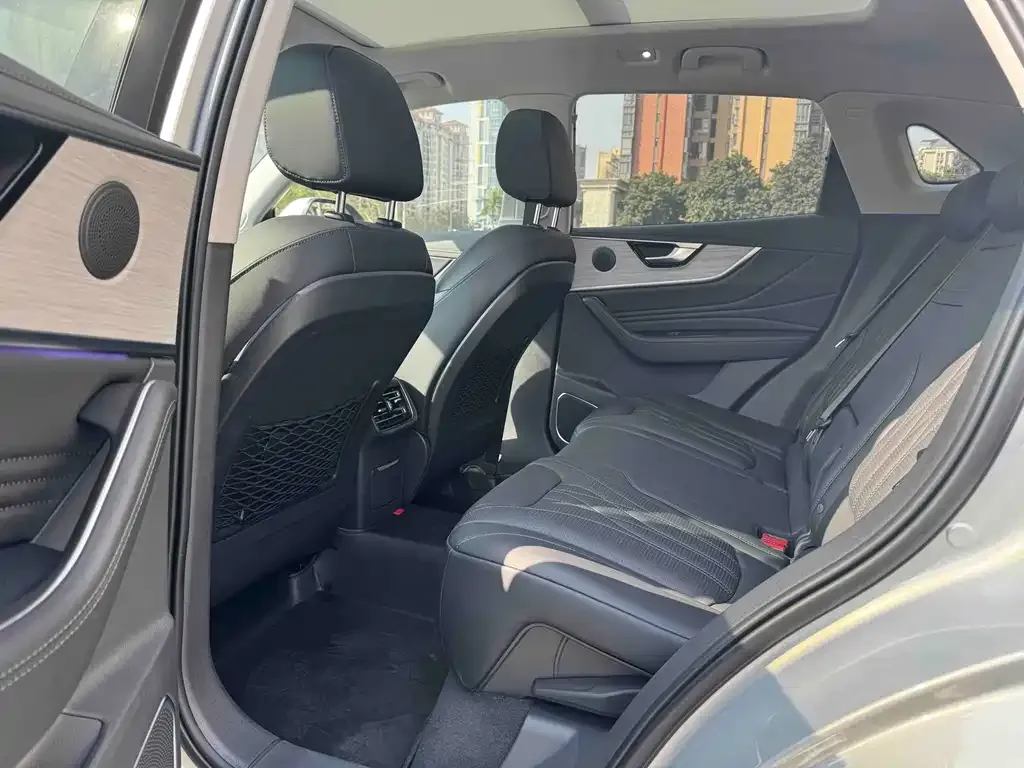 Hongqi HS5 2024 из CN, фото 5