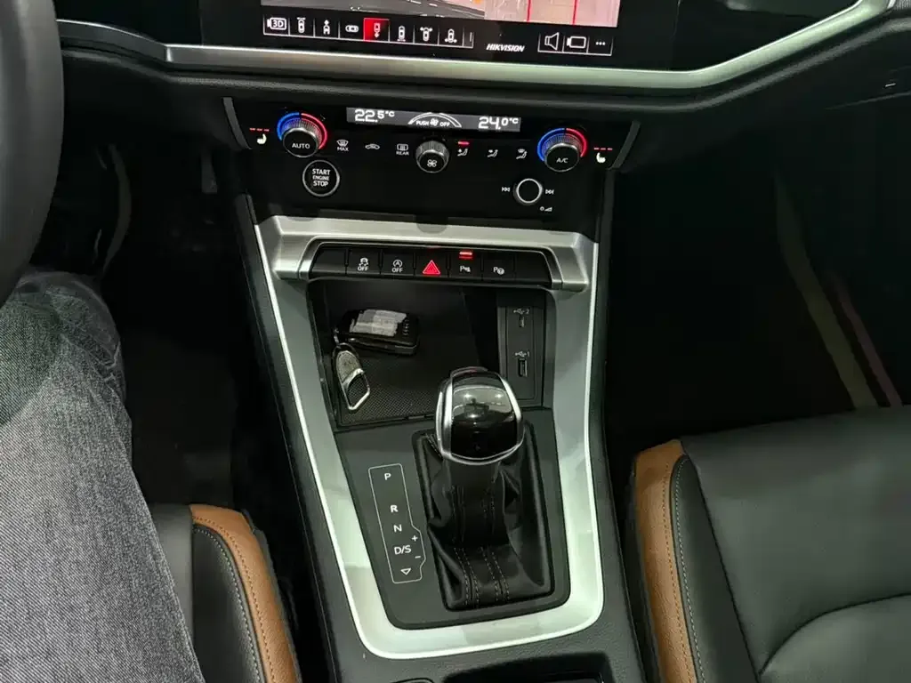 Audi Q3 2021 из CN, фото 9