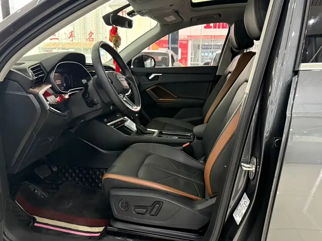 Audi Q3 2021 из CN, фото 5
