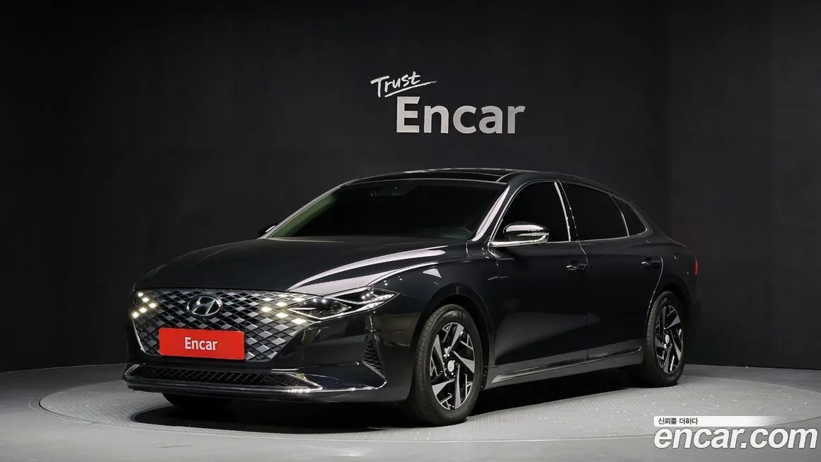 Hyundai Grandeur — фото 1