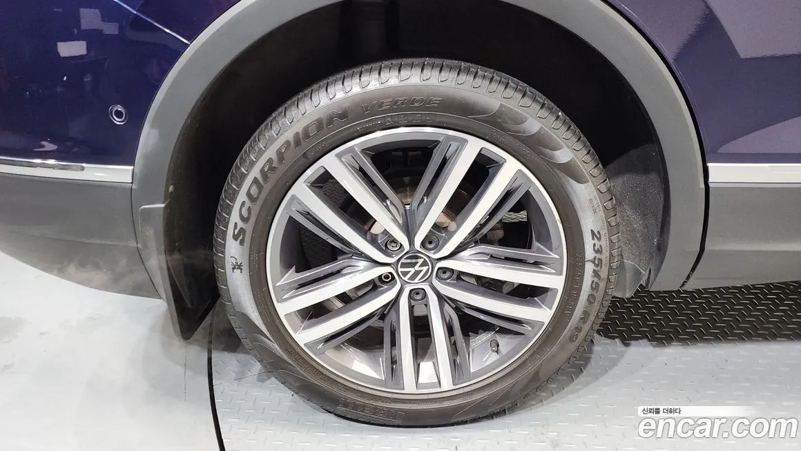 Volkswagen Tiguan 2023 из KR, фото 8