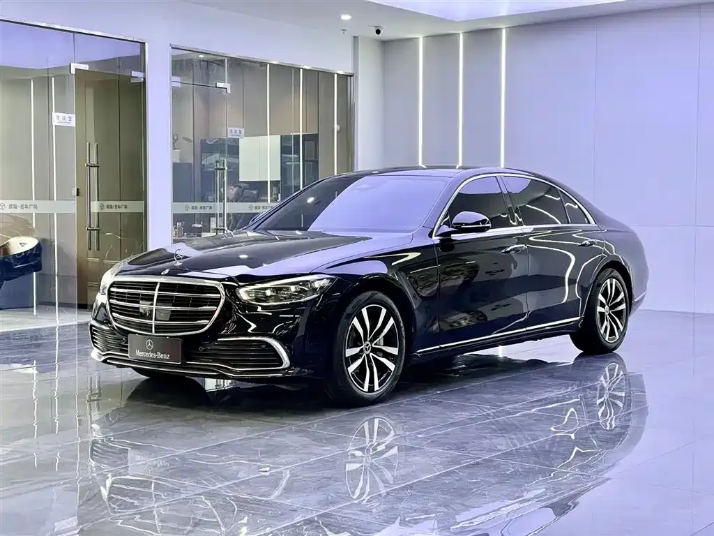 Mercedes-Benz S-Class — фото 1