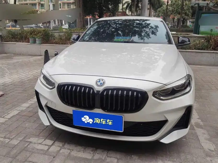 BMW 1 Series 2023 из CN, фото 9