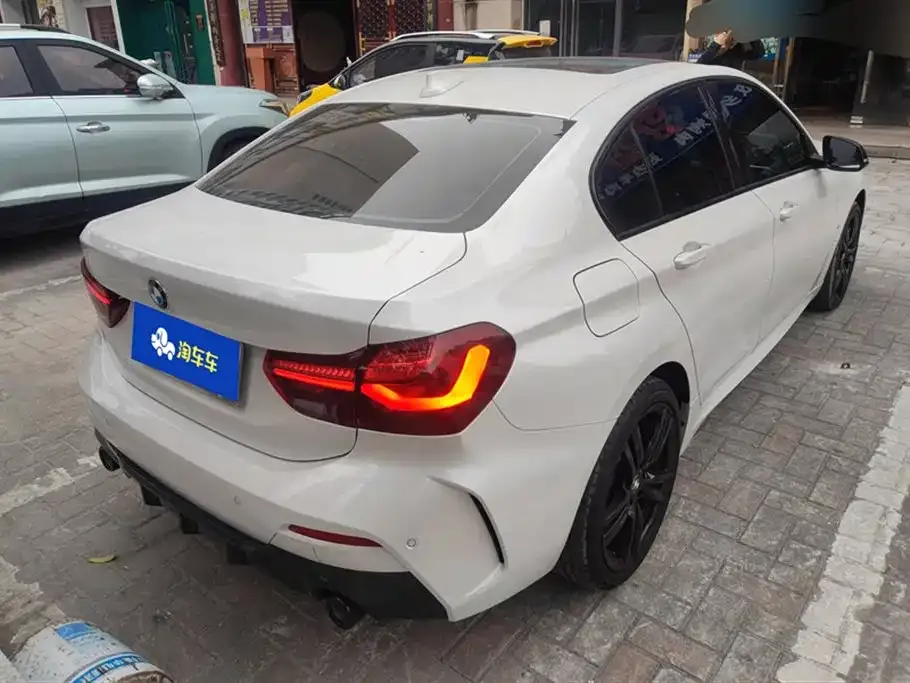 BMW 1 Series 2023 из CN, фото 7
