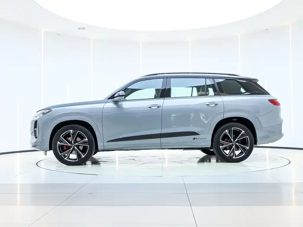 Audi Q6 2024 из CN, фото 7