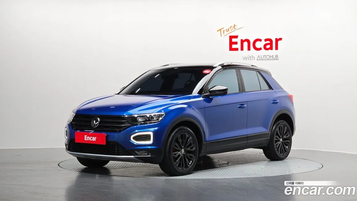 Volkswagen T-Roc — фото 1