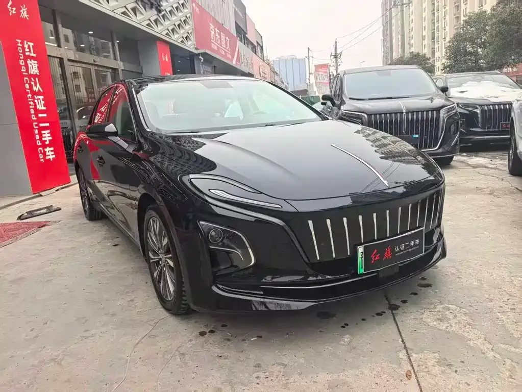 Hongqi E-QM5 — фото 6