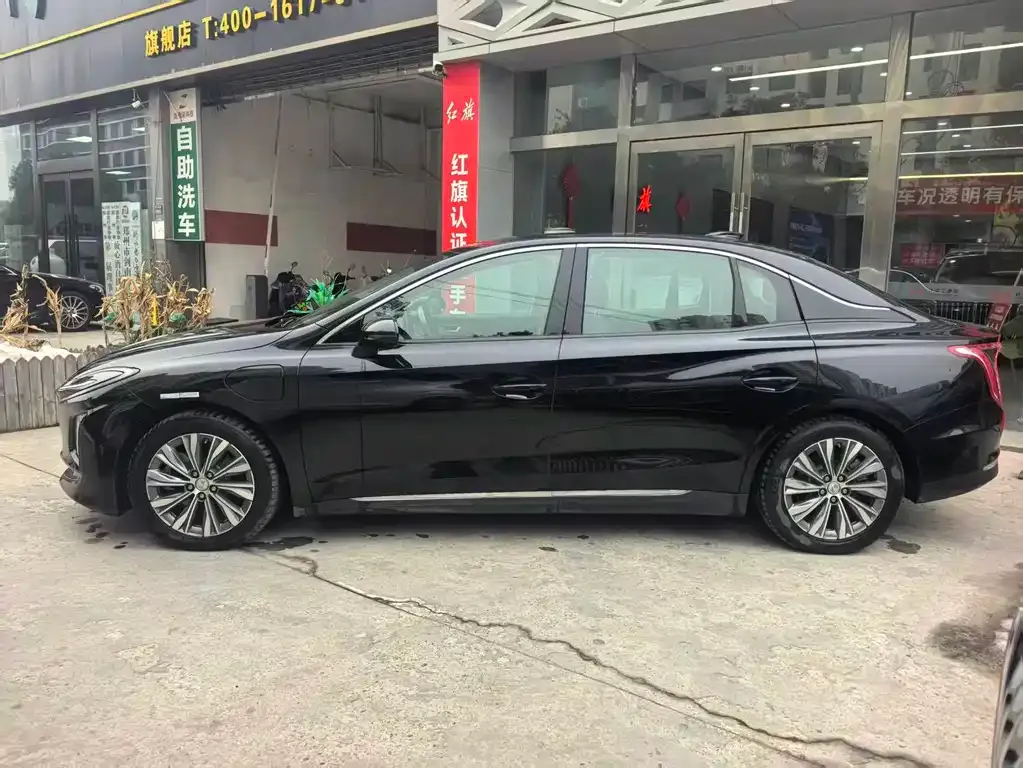 Hongqi E-QM5 — фото 4