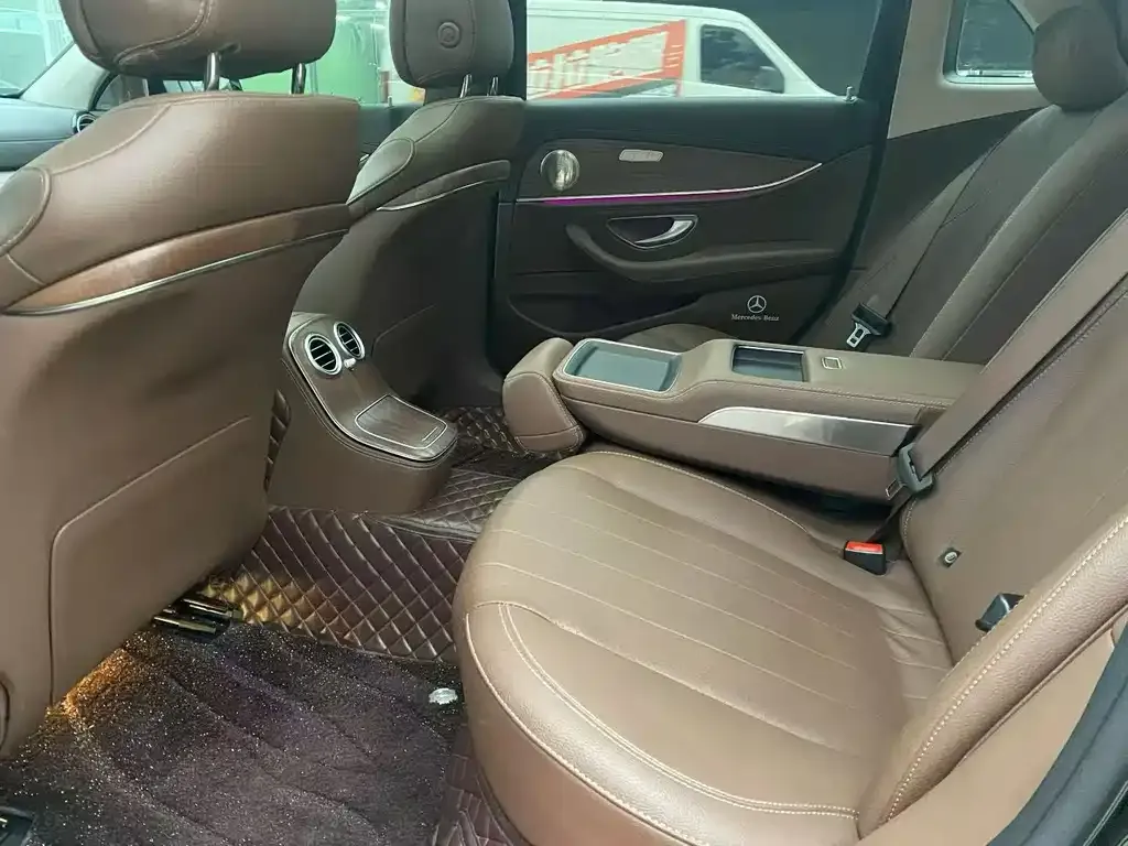 Mercedes-Benz E-Class 2023 из CN, фото 4