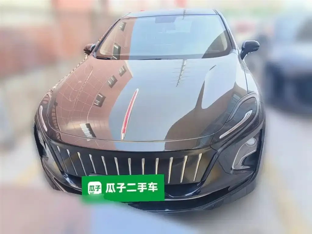 Hongqi E-QM5 2024 из CN, фото 7