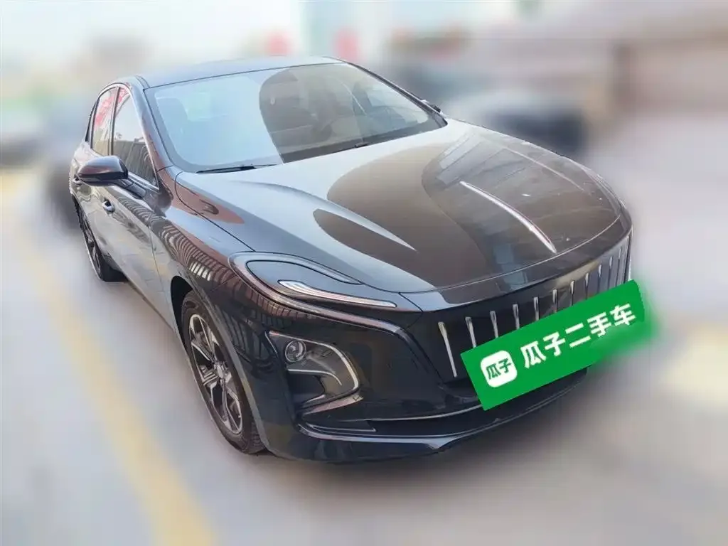 Hongqi E-QM5 2024 из CN, фото 4