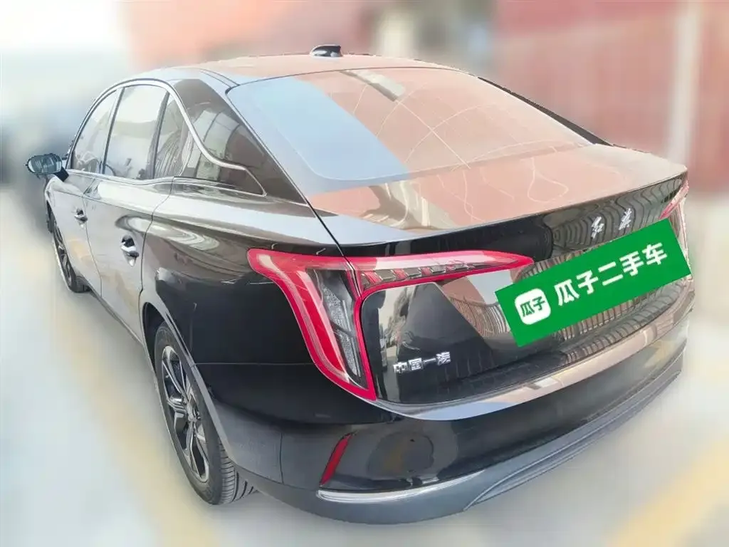 Hongqi E-QM5 2024 из CN, фото 8