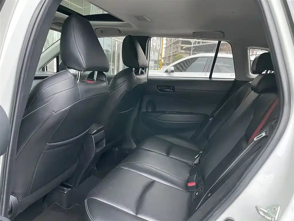 Toyota Frontlander 2023 из CN, фото 3