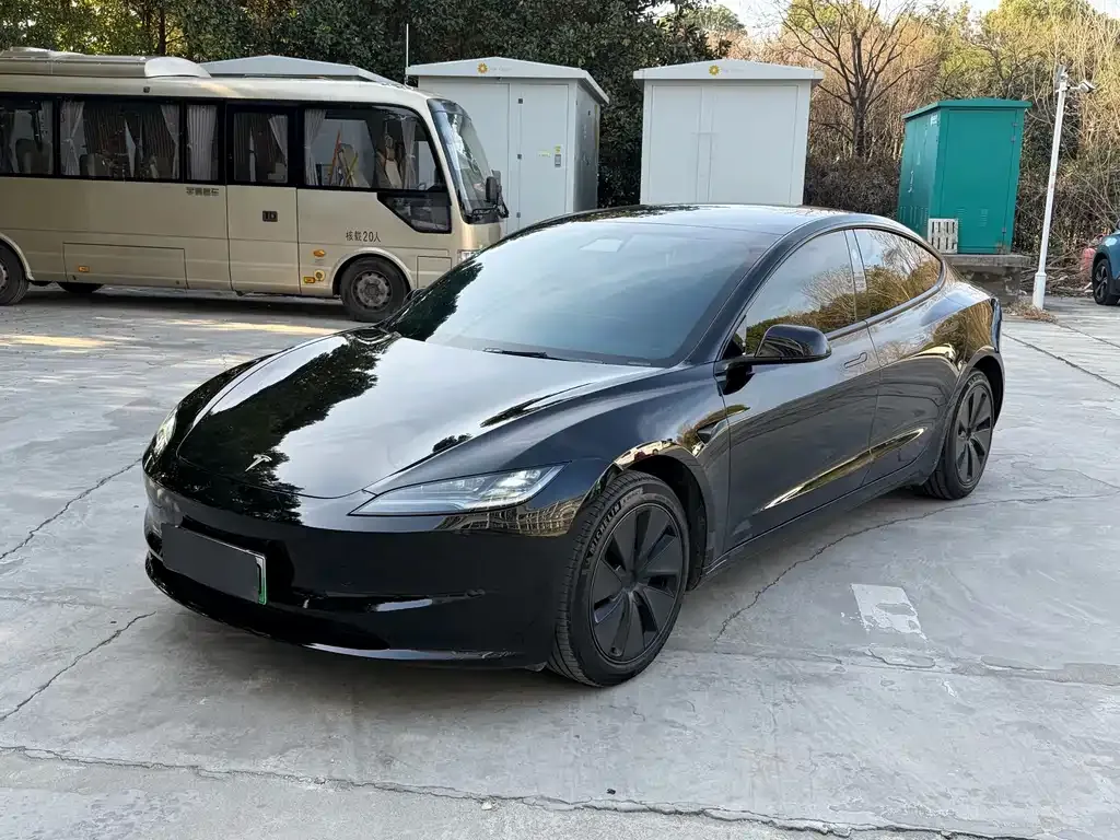 Tesla Model 3 2023 из CN, фото 1