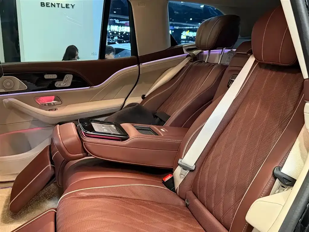 Mercedes-Benz GLS — фото 4