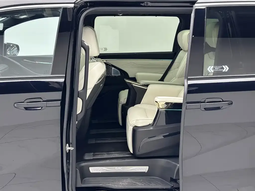 GAC Motor Trumpchi M8 — фото 4