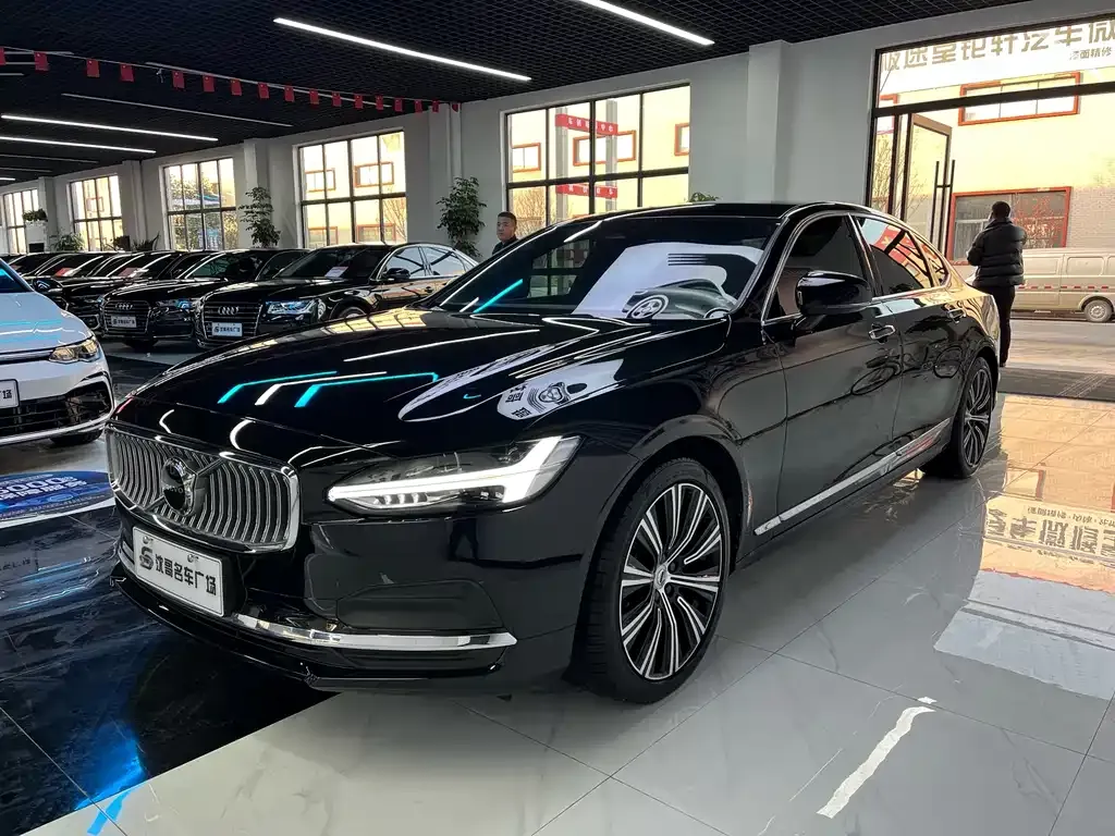 Volvo S90 2022 из CN, фото 1