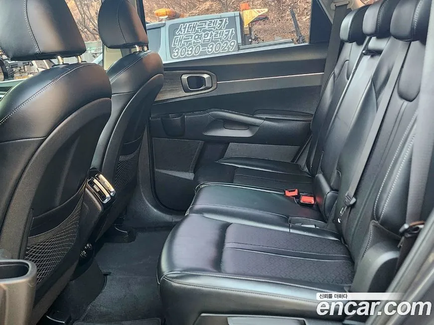 Kia Sorento — фото 10