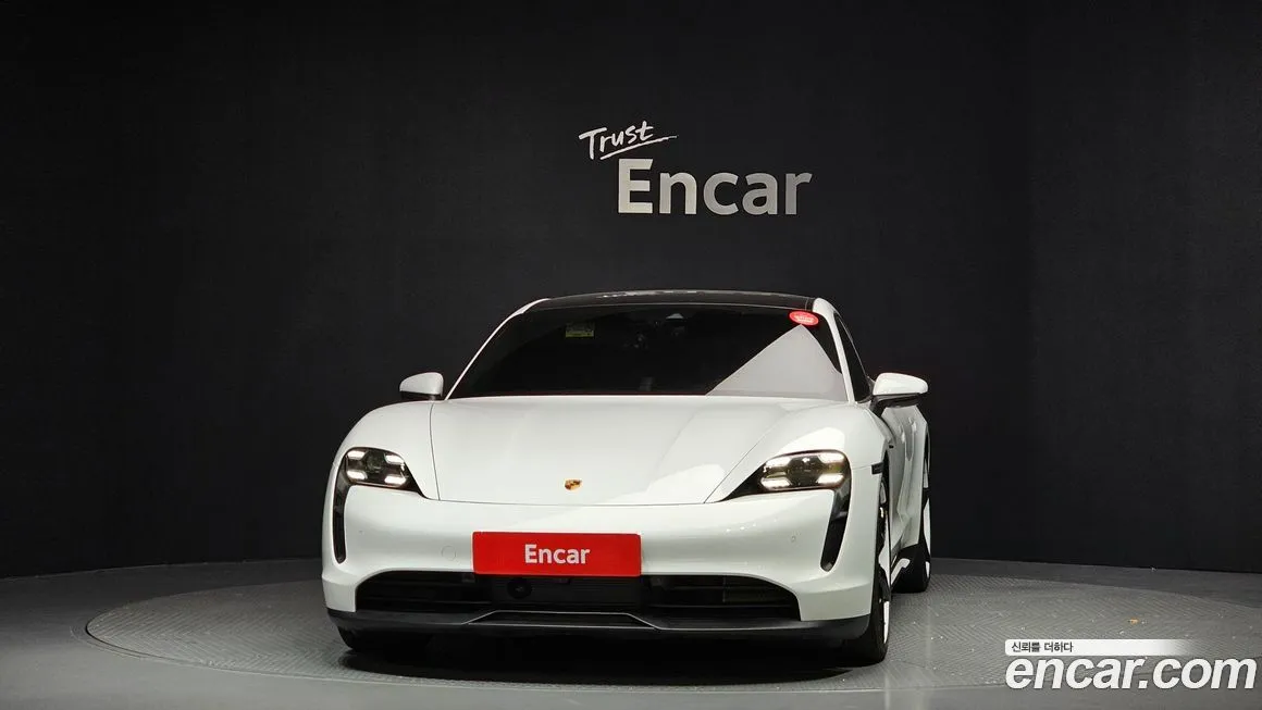 Porsche Taycan 2022 из KR, фото 2