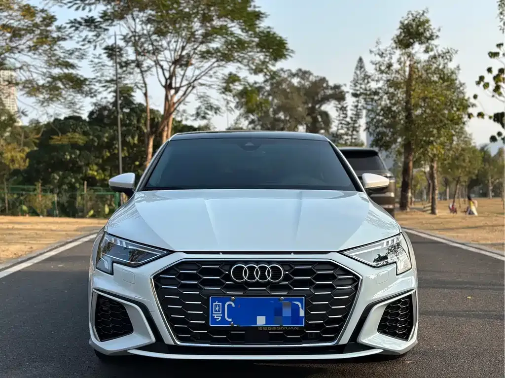 Audi A3 2023 из CN, фото 6