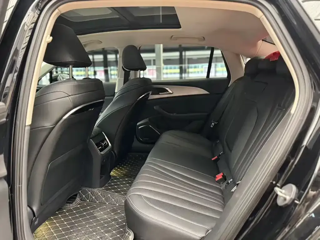Hongqi H5 2024 из CN, фото 9