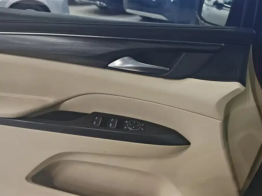 Buick GL8 2022 из CN, фото 8