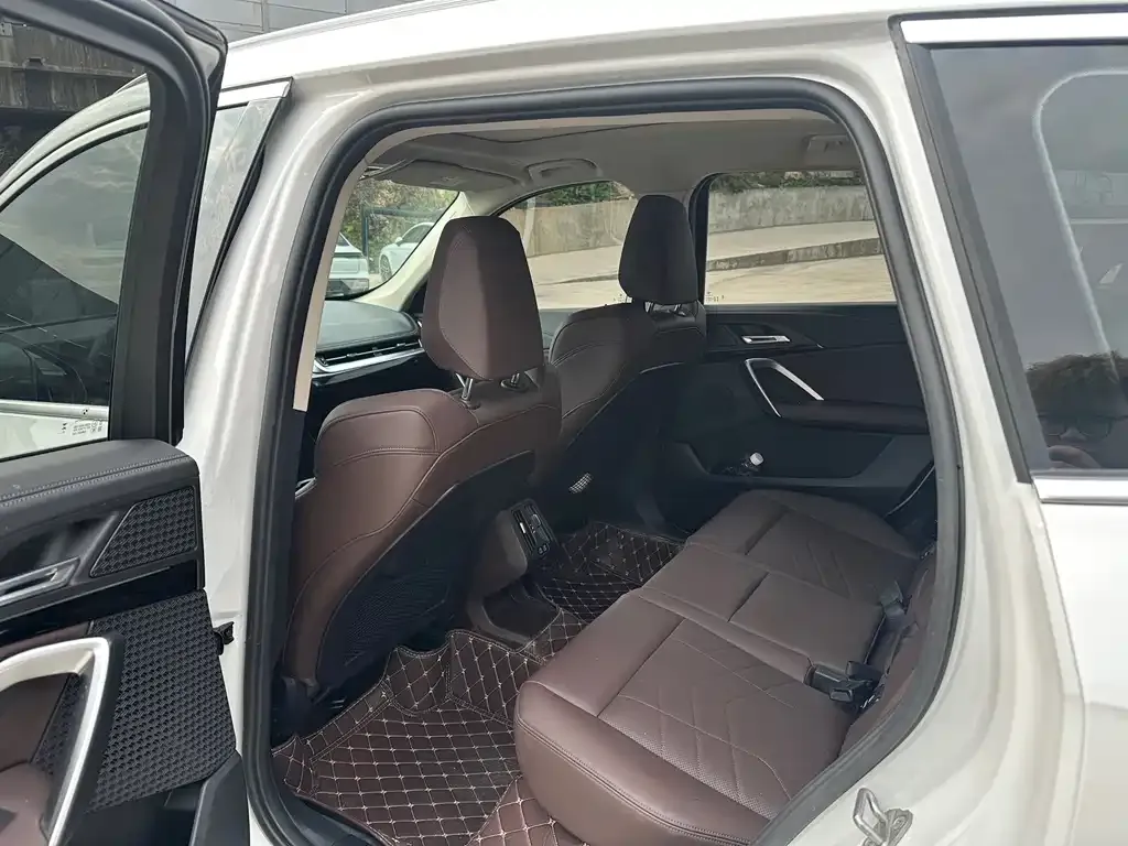 BMW X1 2023 из CN, фото 3