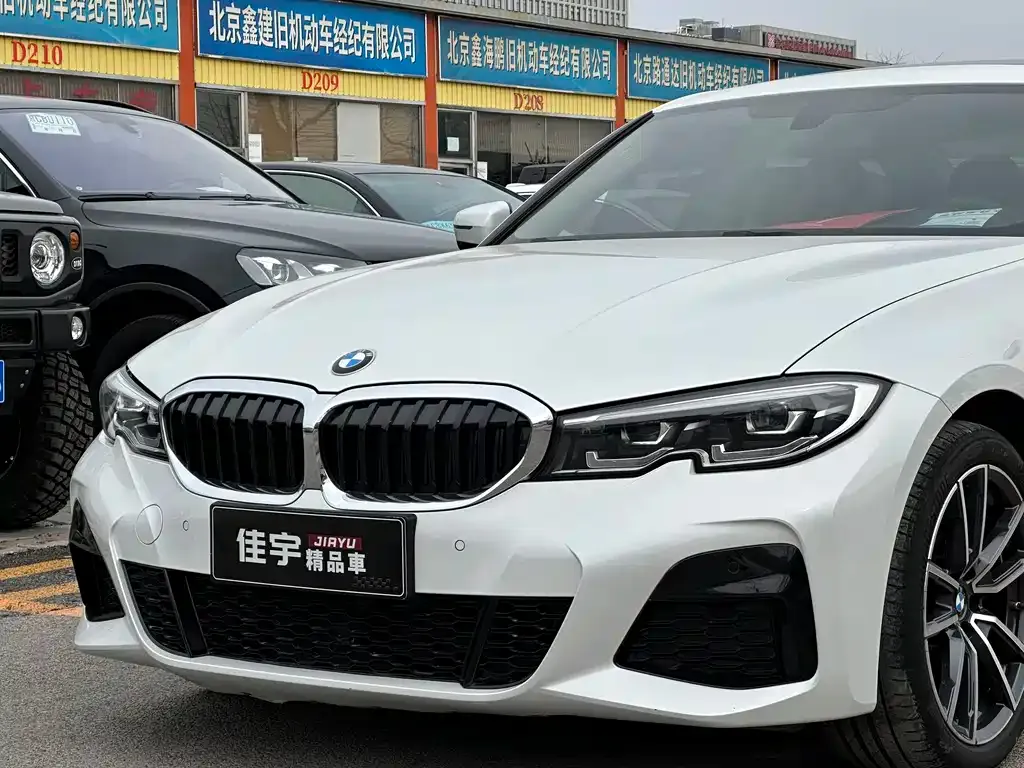 BMW 3 Series 2022 из CN, фото 2