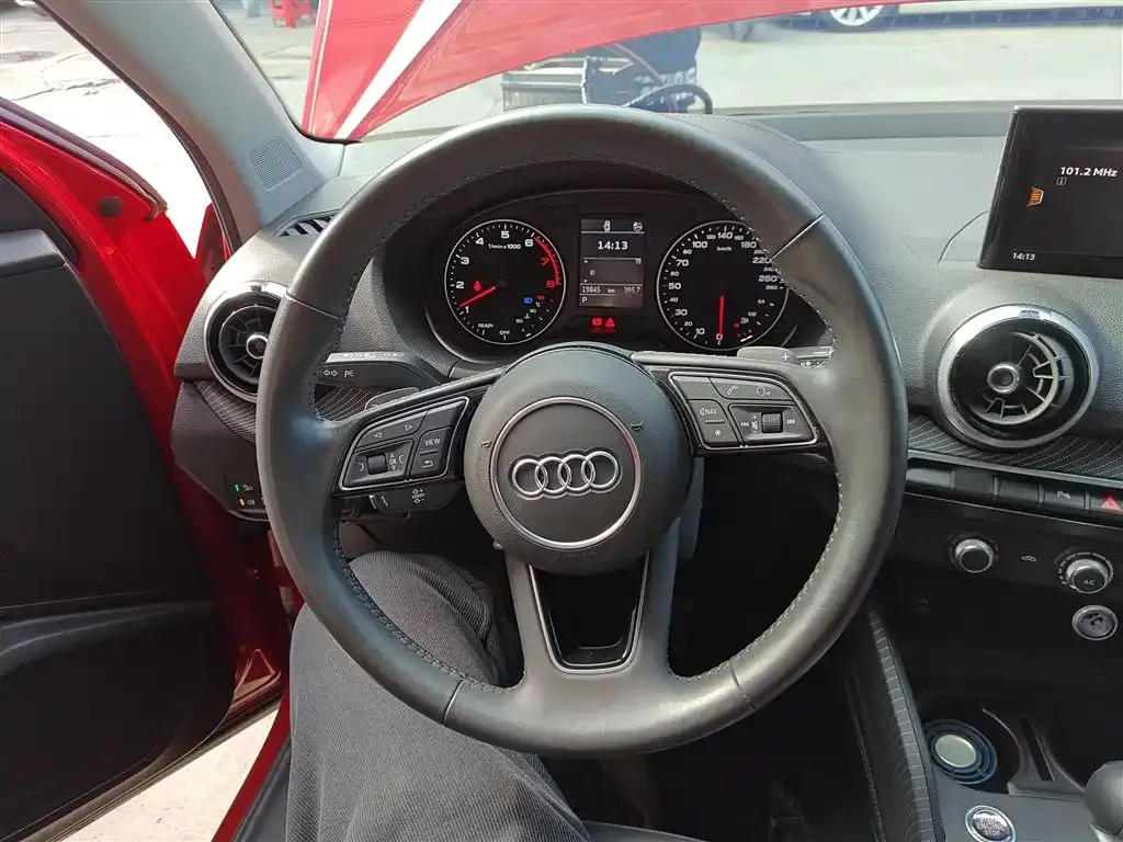 Audi Q2L 2022 из CN, фото 10