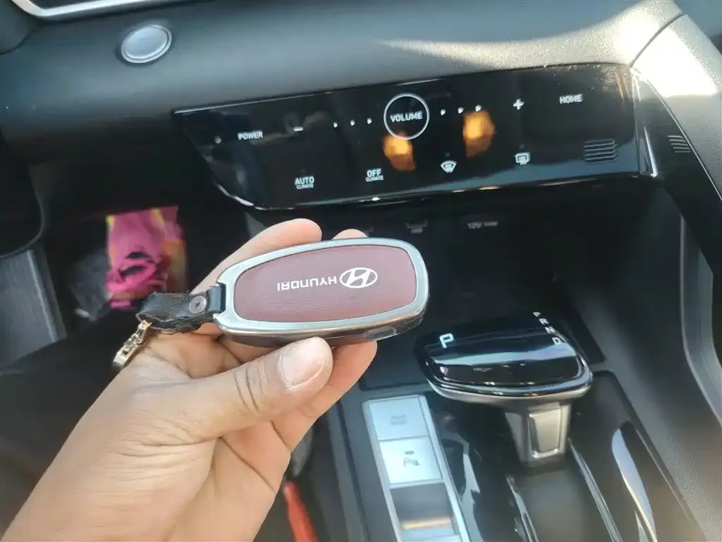 Hyundai Elantra 2022 из CN, фото 3