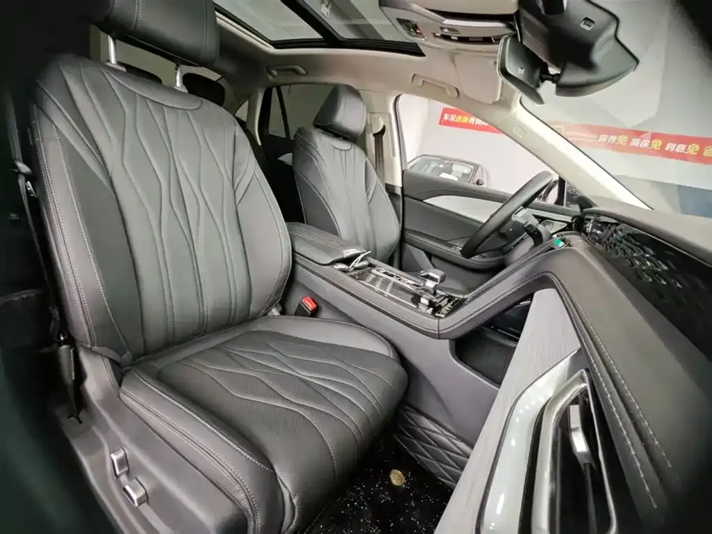 Hongqi H5 2024 из CN, фото 8