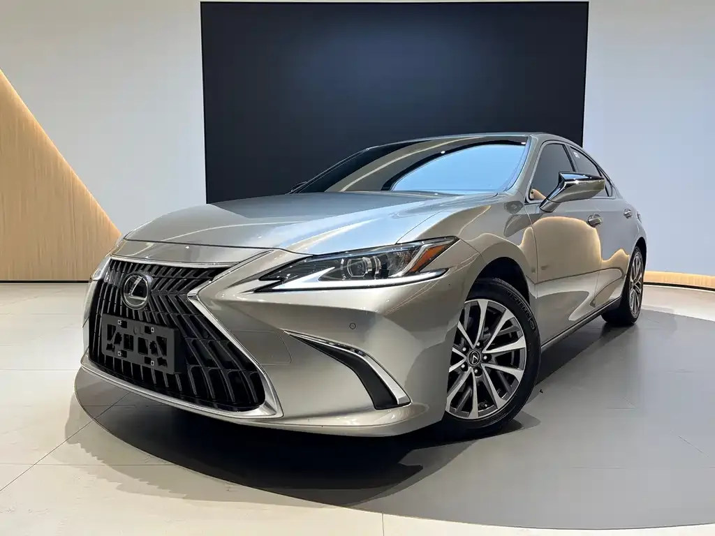 Lexus ES 2024 из CN, фото 2