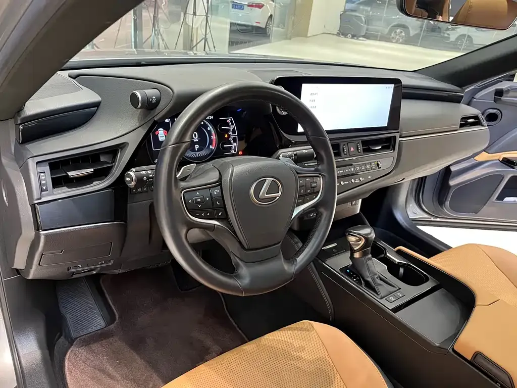Lexus ES 2024 из CN, фото 9