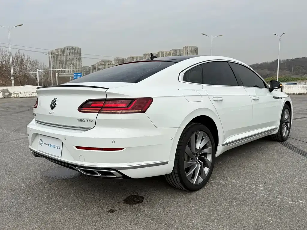 Volkswagen CC — фото 6