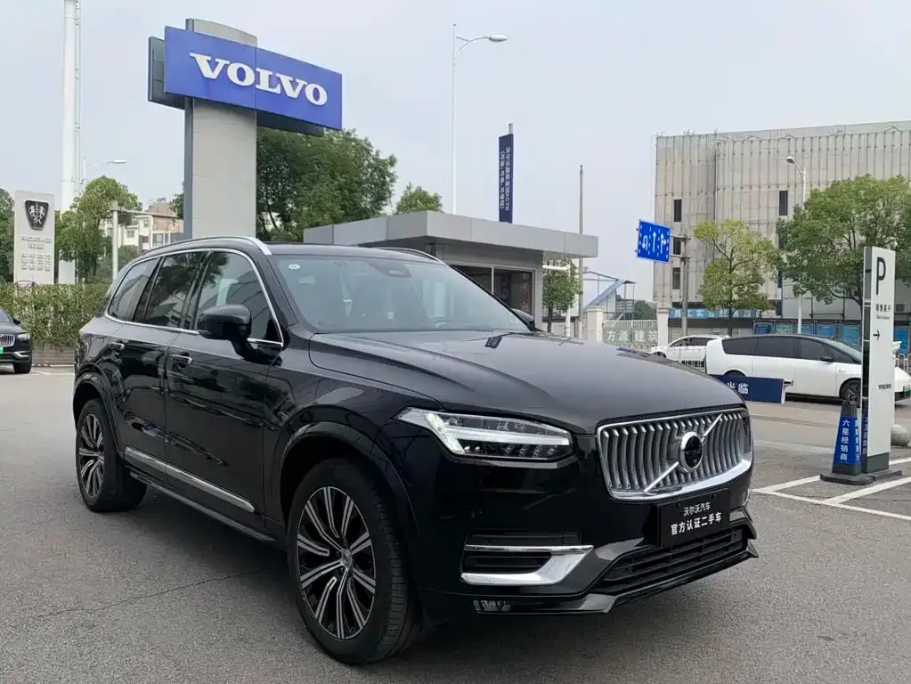 Volvo XC90 — фото 5