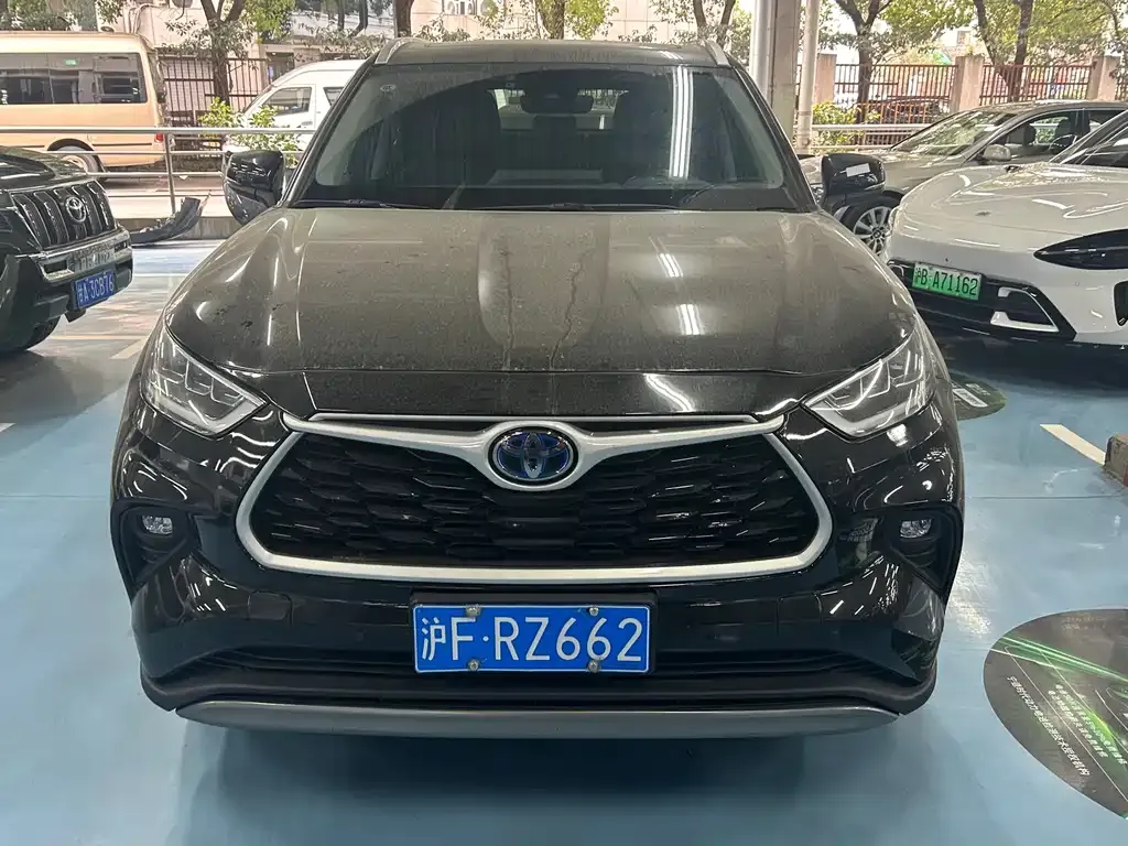 Toyota Highlander 2021 из CN, фото 1