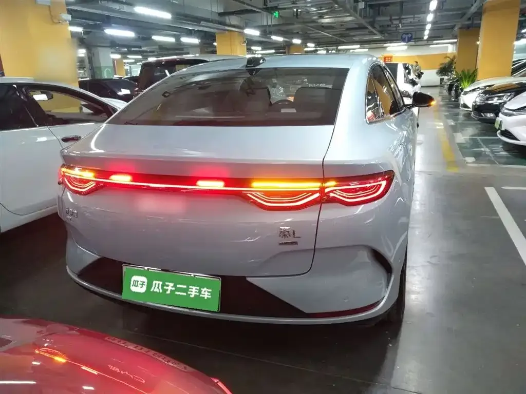 BYD Qin L — фото 8
