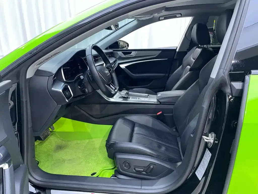 Audi A7 2022 из CN, фото 5