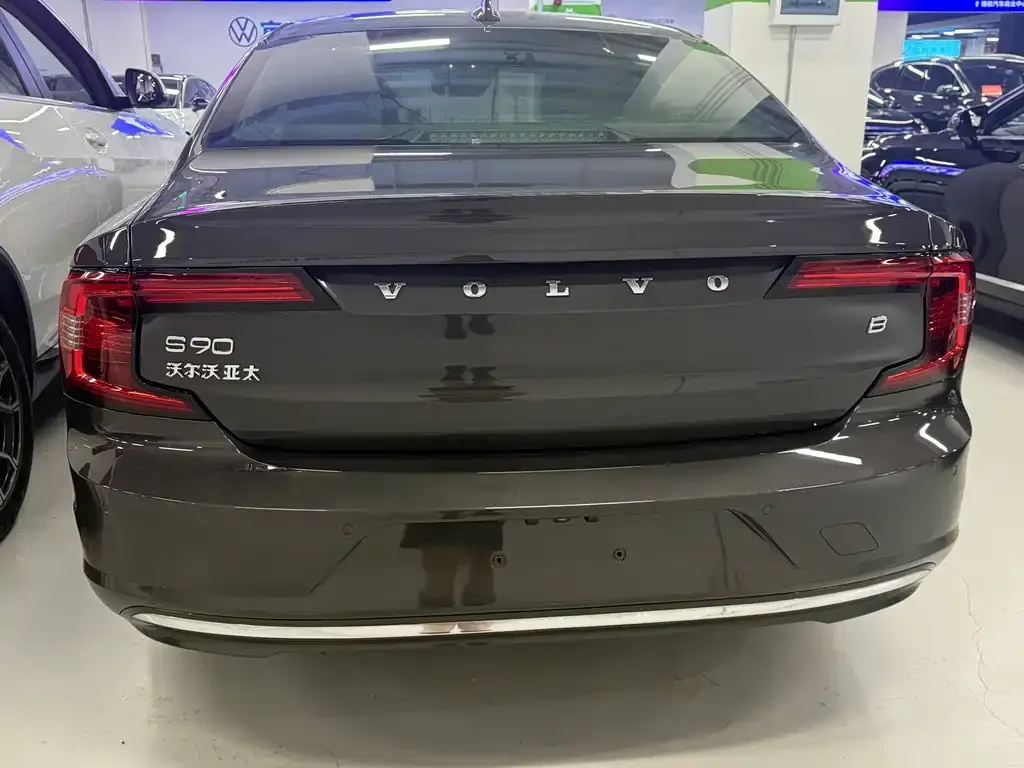 Volvo S90 2021 из CN, фото 3