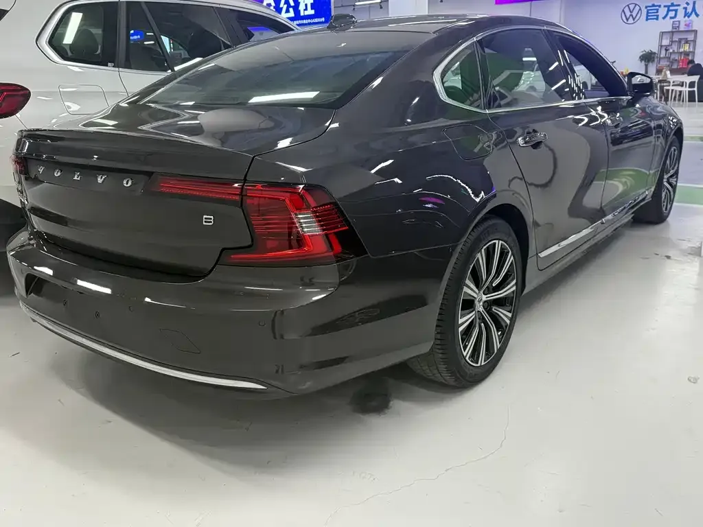 Volvo S90 2021 из CN, фото 2
