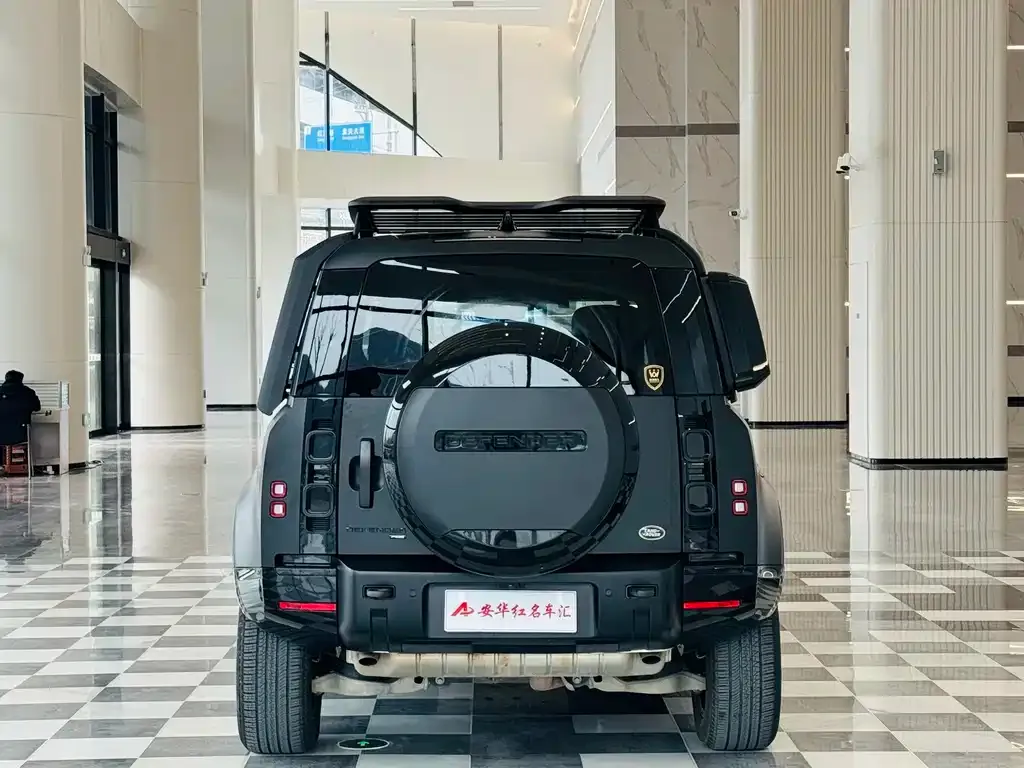 Land Rover Defender 2023 из CN, фото 4