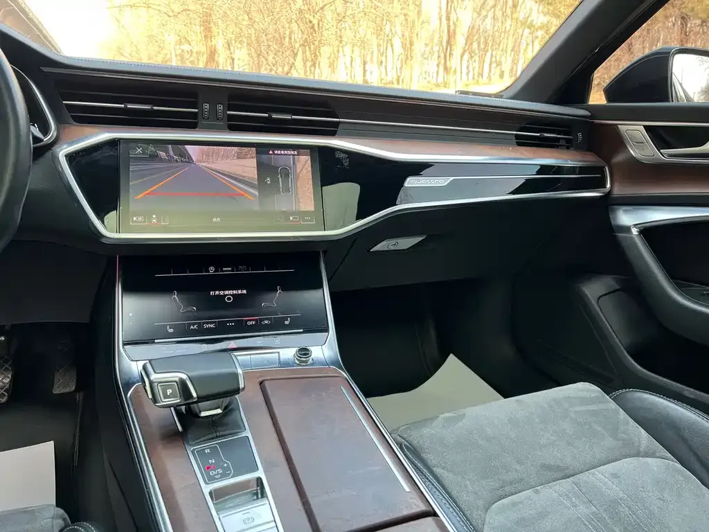 Audi A6L 2022 из CN, фото 10