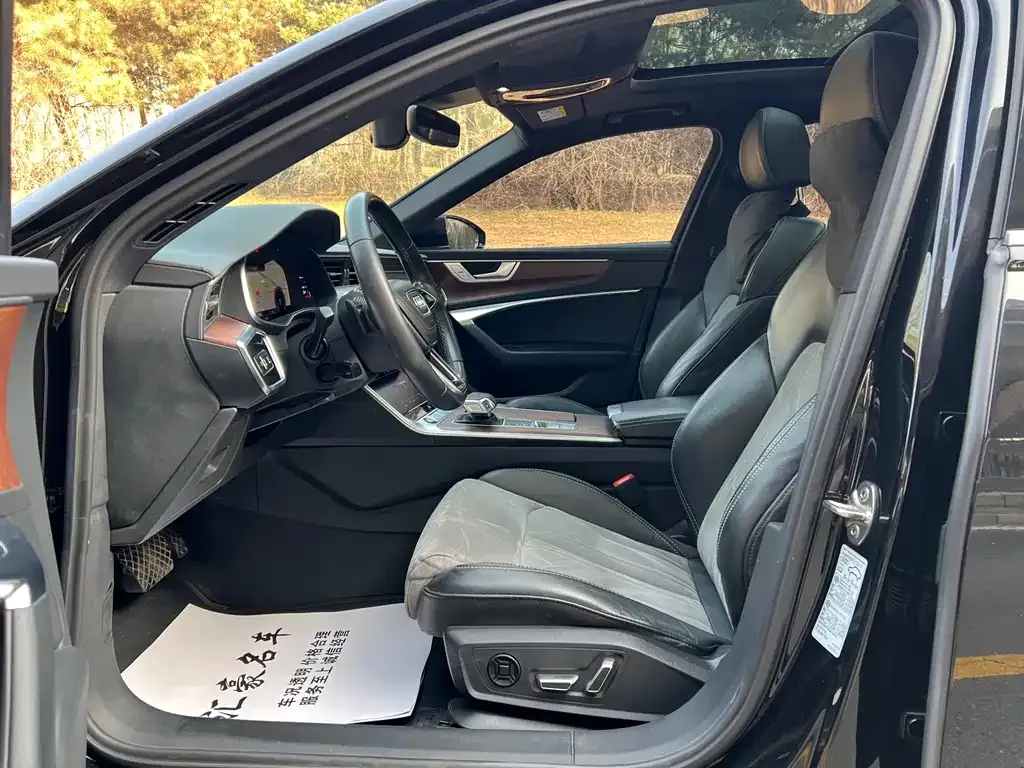 Audi A6L 2022 из CN, фото 6