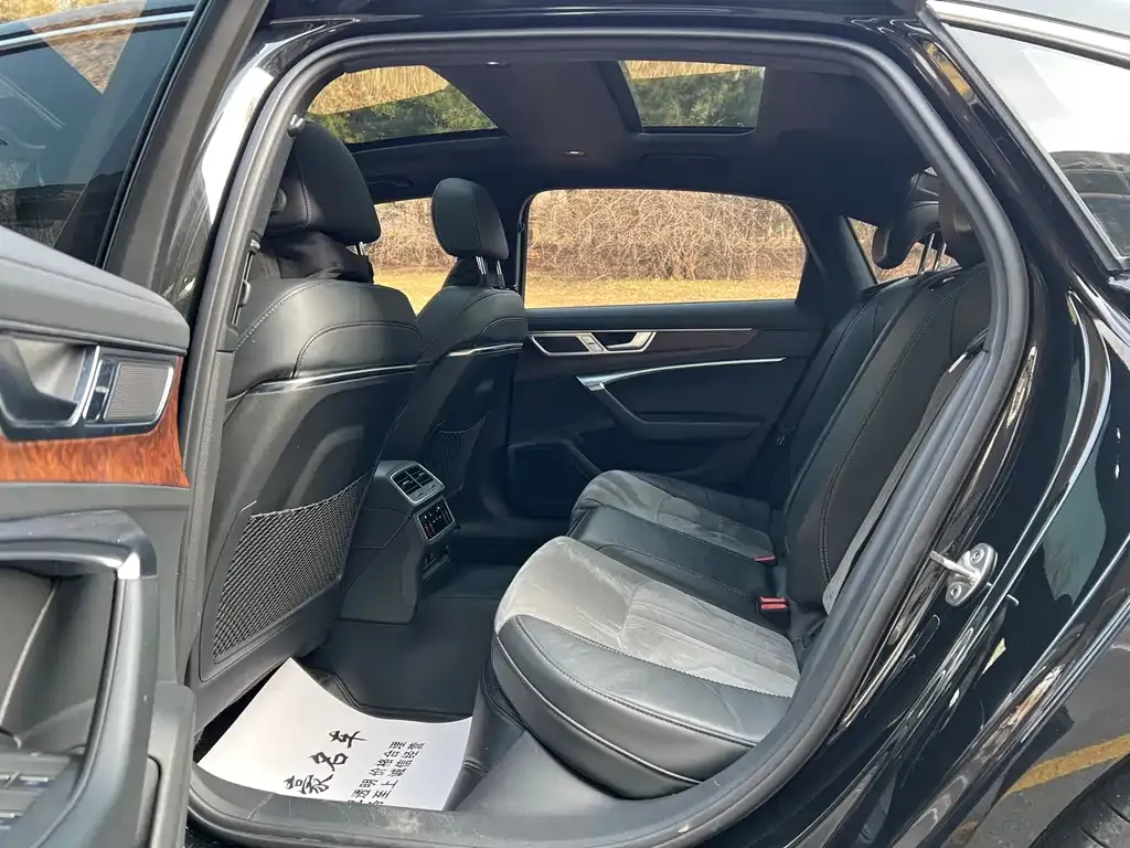 Audi A6L 2022 из CN, фото 3