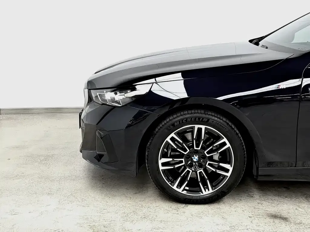 BMW 5 Series 2025 из CN, фото 7