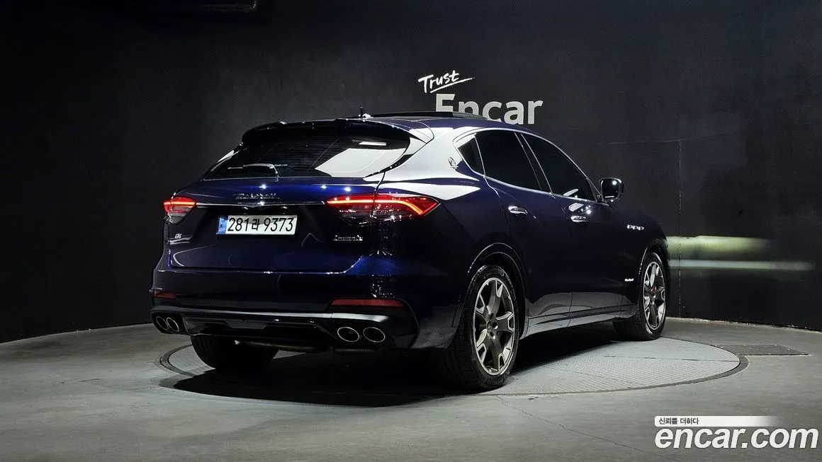Maserati Levante — фото 5