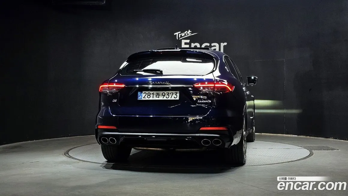 Maserati Levante — фото 4