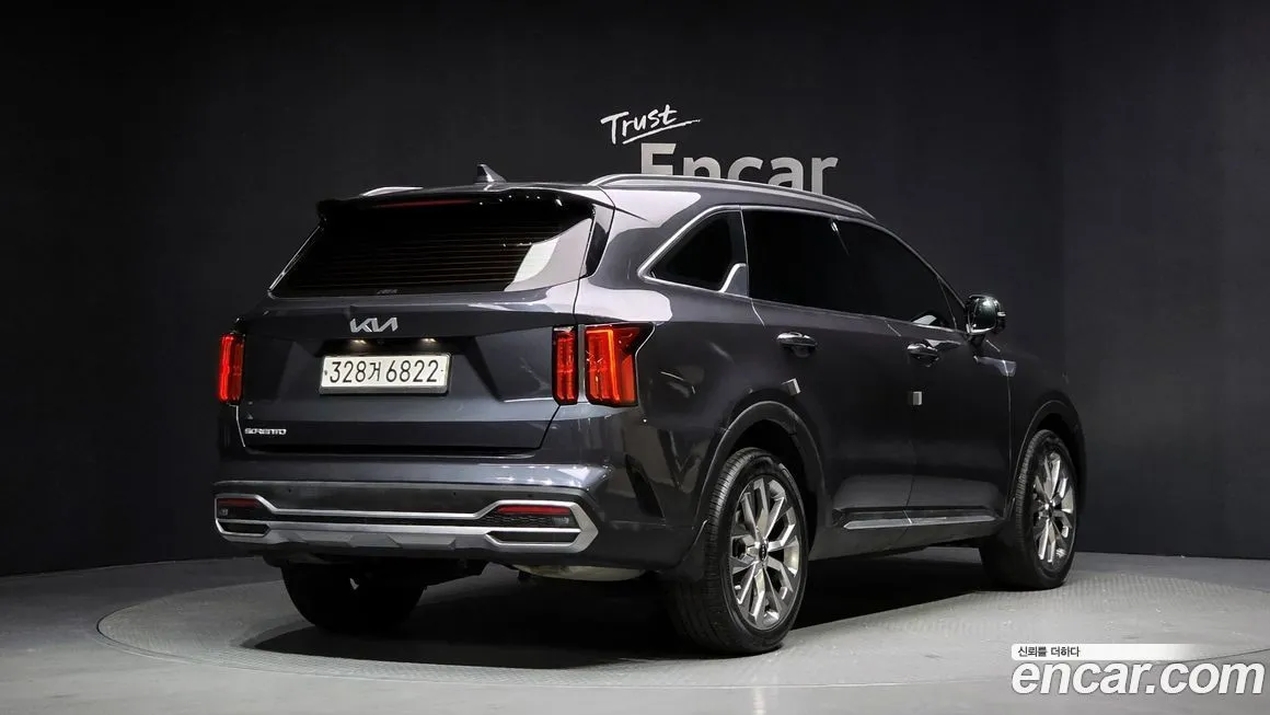Kia Sorento — фото 9