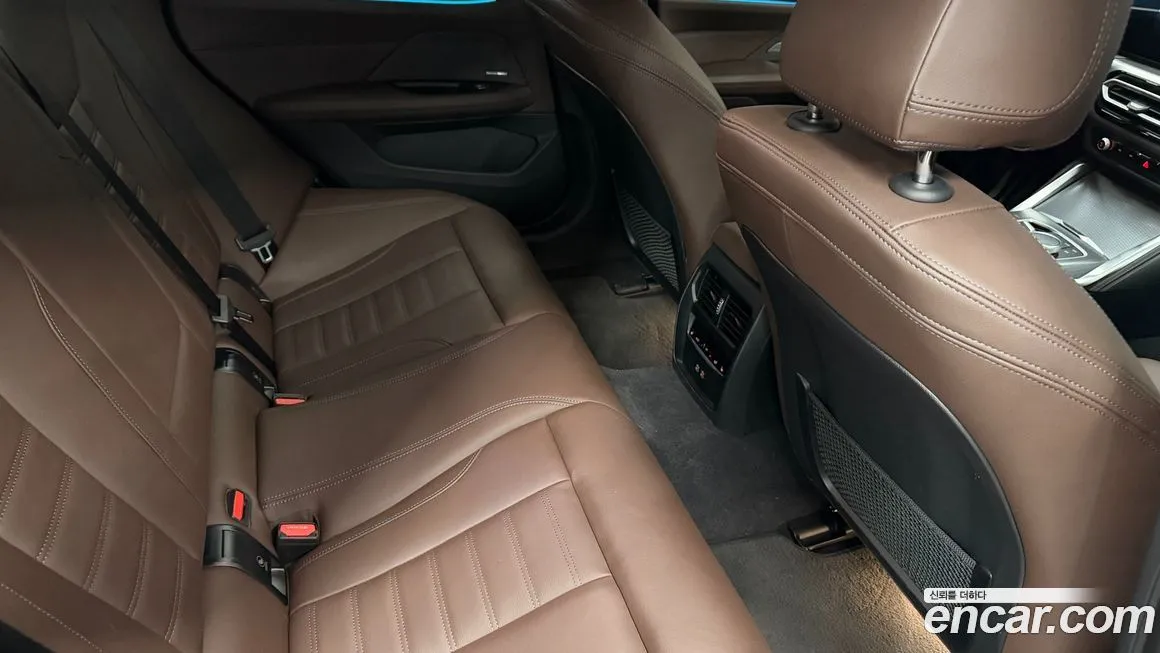 BMW i4 2024 из KR, фото 5