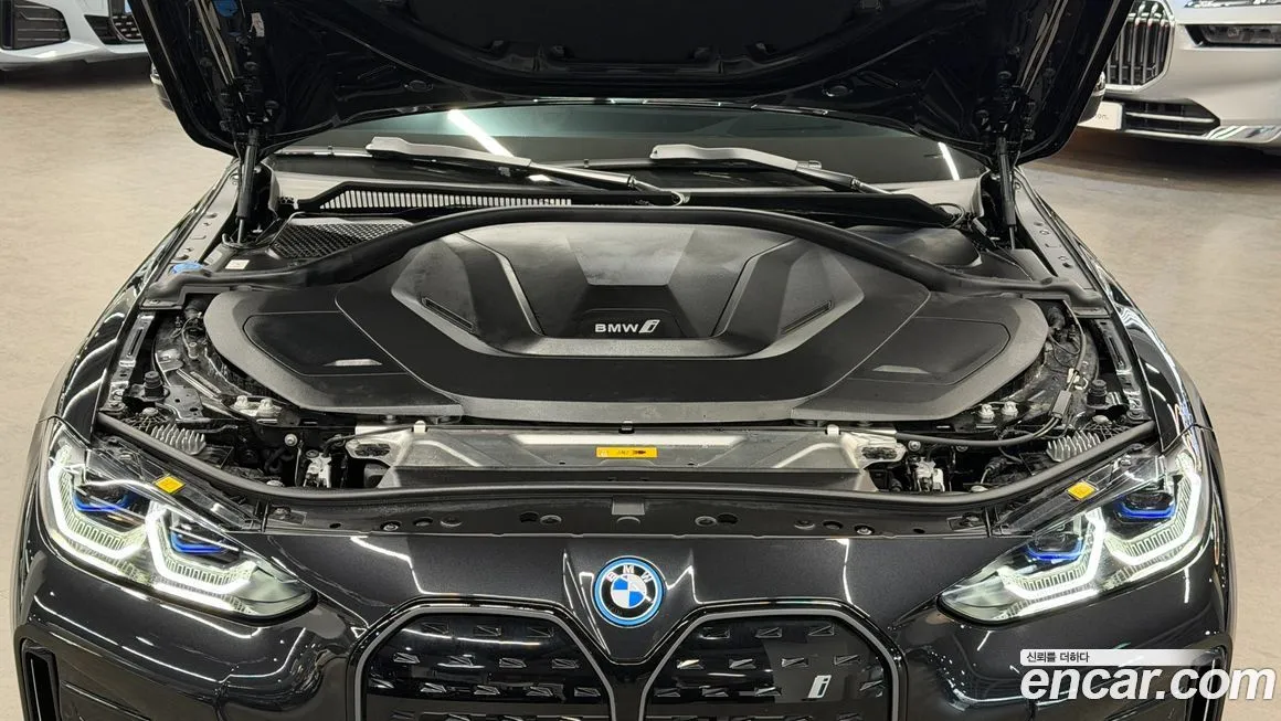 BMW i4 2024 из KR, фото 9